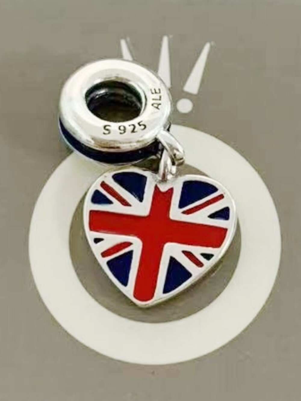 Pandora Great Britain flag pendant